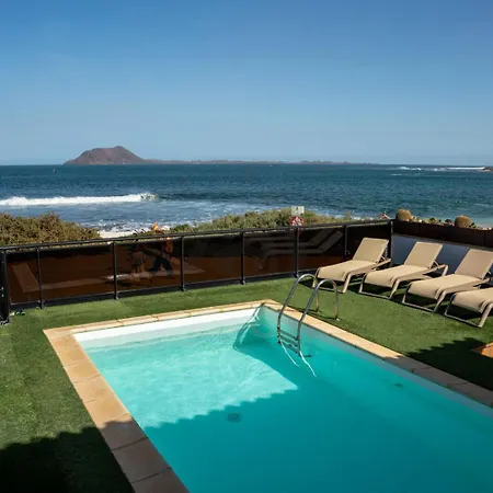 Villa Oasis Beachfront By Holidays *