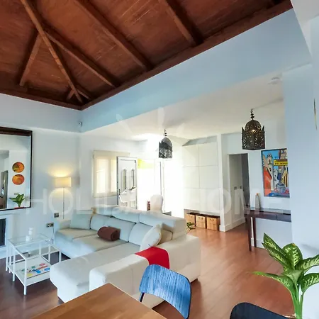 Oasis Beachfront By Holidays * Corralejo