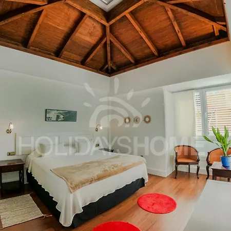 Villa Oasis Beachfront By Holidays *