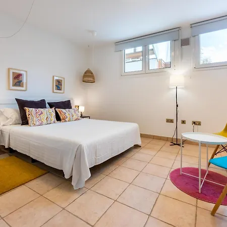 Oasis Beachfront By Holidays Κοραλέχο