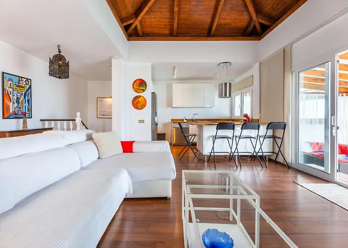 빌라 Oasis Beachfront By Holidays