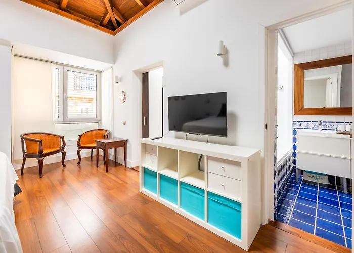 Oasis Beachfront By Holidays * 코라레호