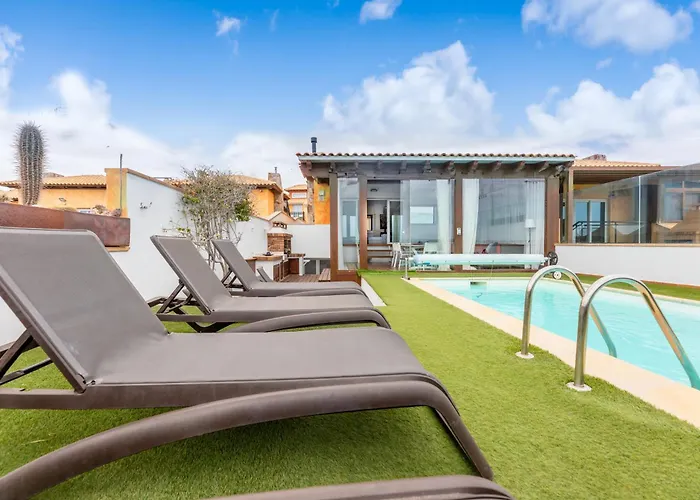 빌라 Oasis Beachfront By Holidays