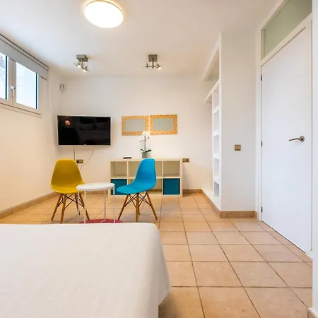 וילה Oasis Beachfront By Holidays *
