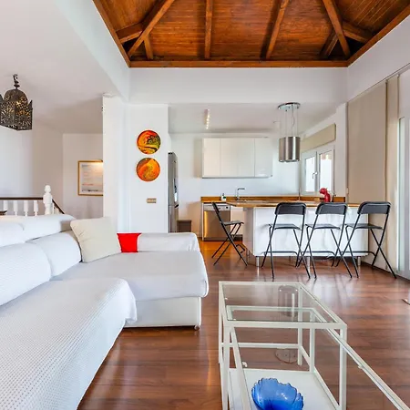 וילה Oasis Beachfront By Holidays